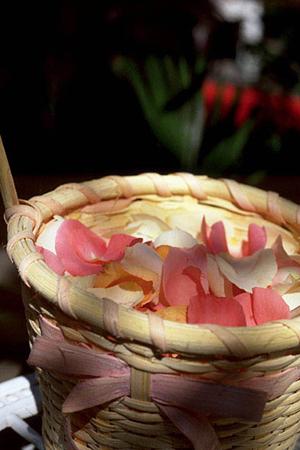 カラーストーンのマリッジリング